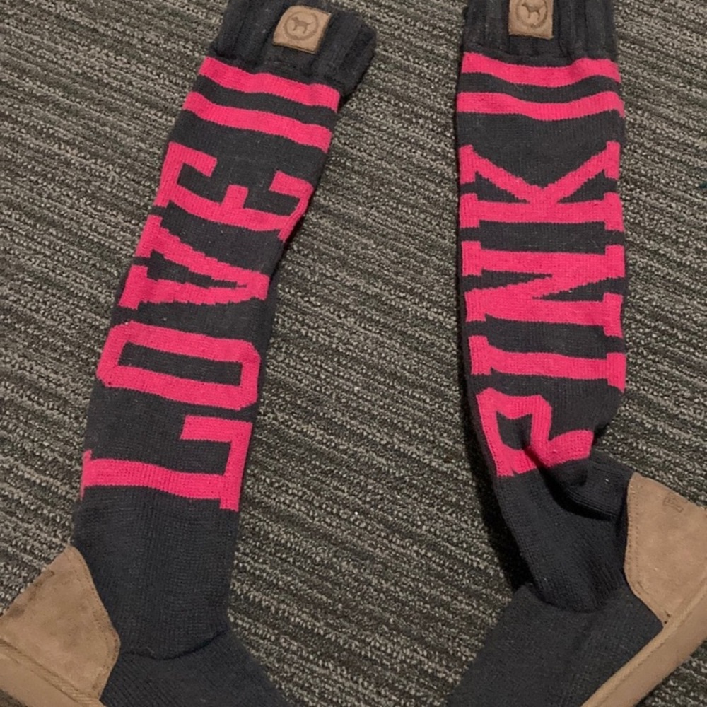 VS PINK SLIPPER BOOTS FAIR CONDITION